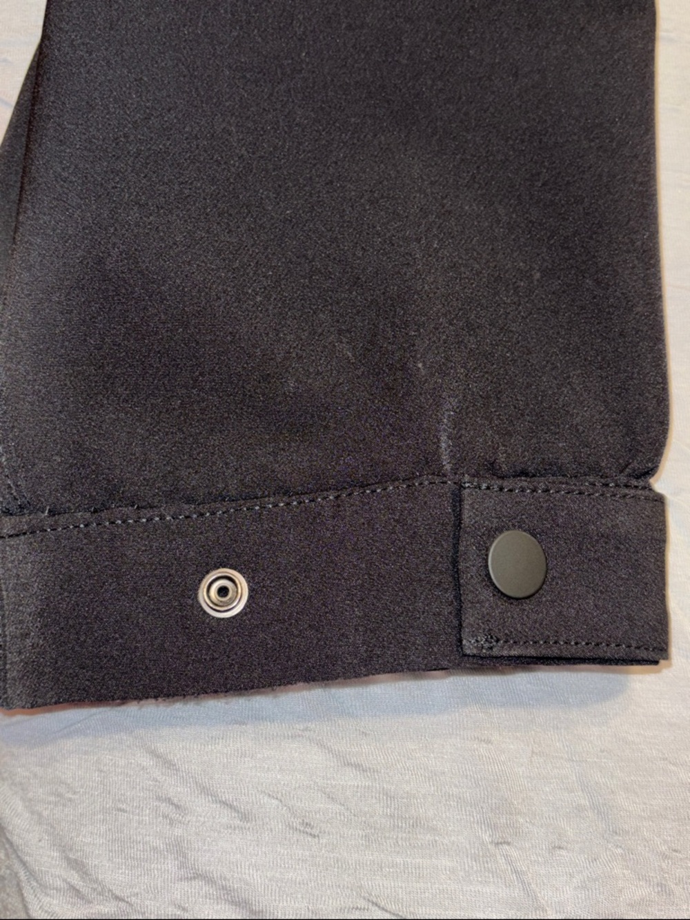 Athleta Endless High Rise Women’s Black Cargo Pants - Picture 12 of 12